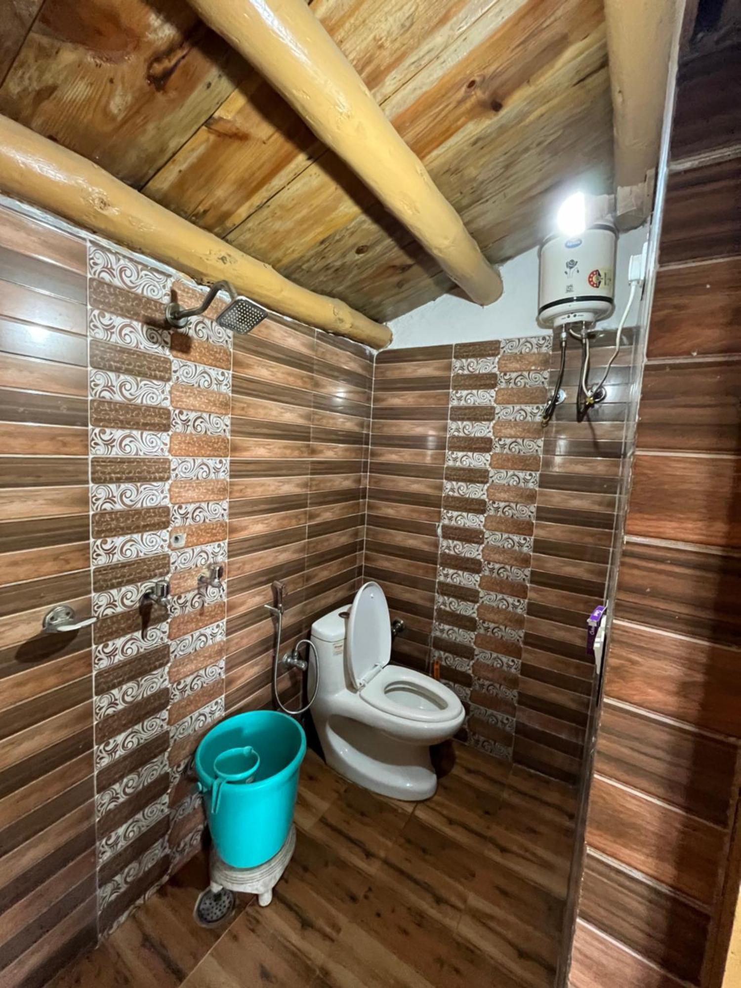 Apple Garden Cottages And Restaurant Dhanaulti Exteriér fotografie